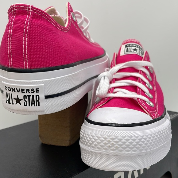 Converse WMNS CTAS LIFT OX
CERISE PINK/WHITE/BLACK A11539F Platforms Sneakers - Picture 9 of 16